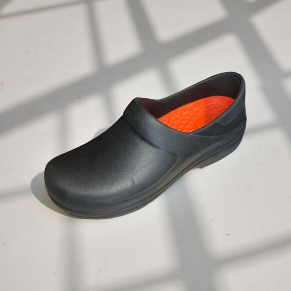 Crocs Neria Pro II Black Dual Comfort Clogs Size W 8 - Picture 1 of 9